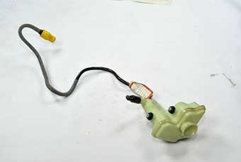 FUSİON ÇIKMA YEDEK PARÇA FORD CIKMA YEDEK FİESTA 2 DİZEL POVER BİDONU